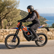 Aptum Electric Off-Road Moto - Studio Color C Side