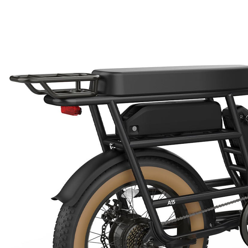 Bateria w czarnym rowerze elektrycznym Baicycle CargoONE – zintegrowana z ramą