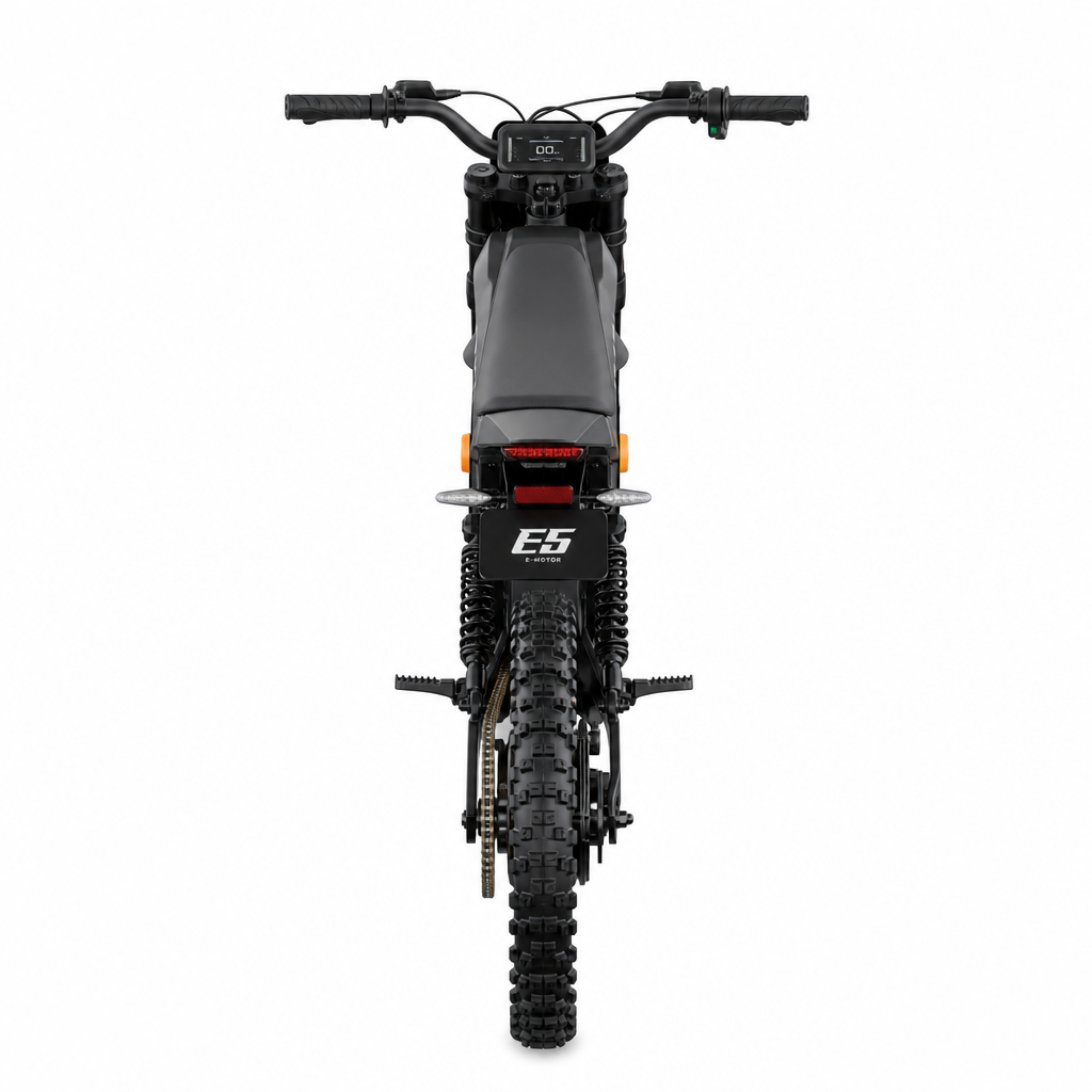 URLIFE E5 Black – Studio Front
