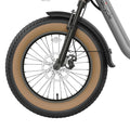 Baicycle CruiseONE – zblizenie na przednie kolo z opona fat