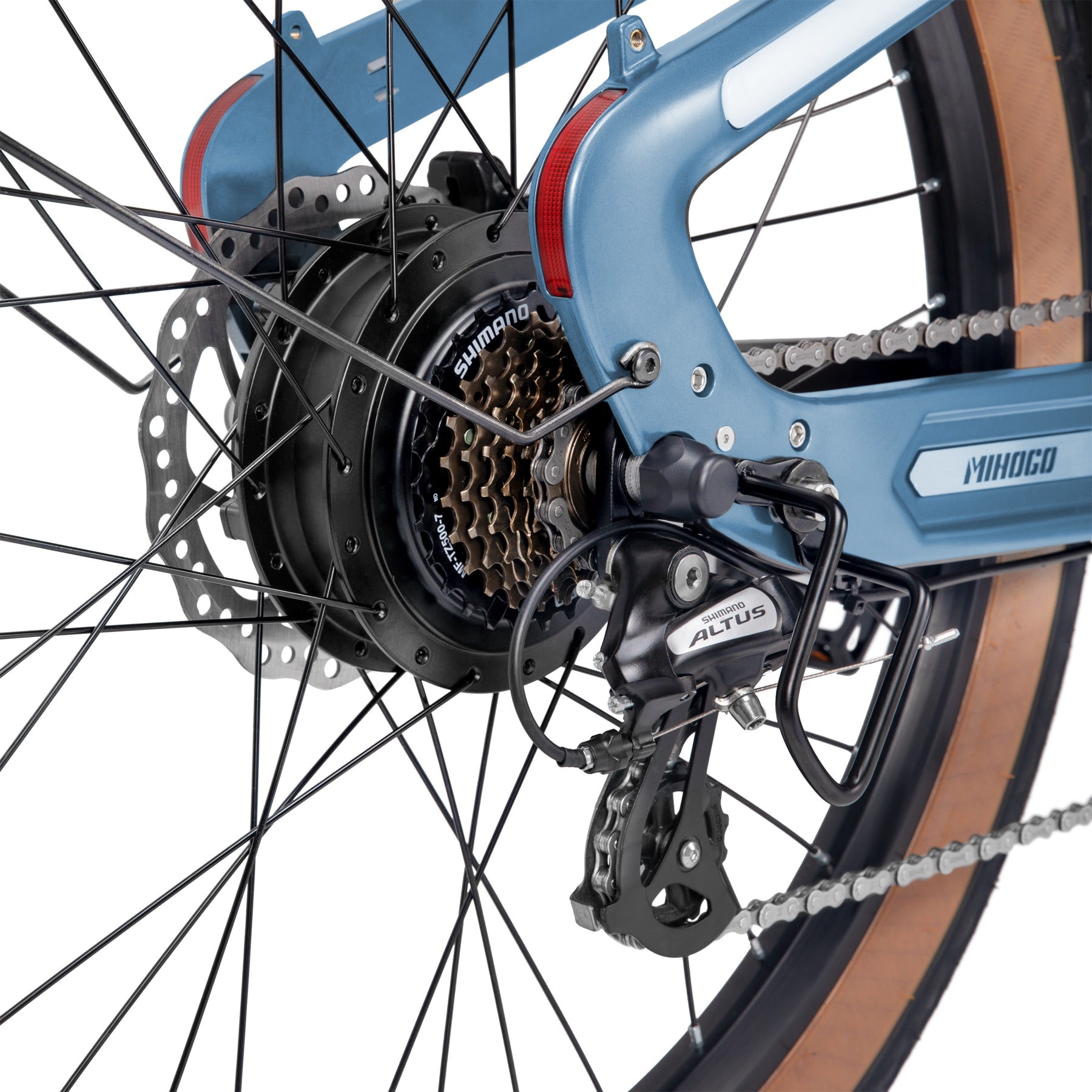 Detail von Heckmotor und Antrieb des Mihogo Air